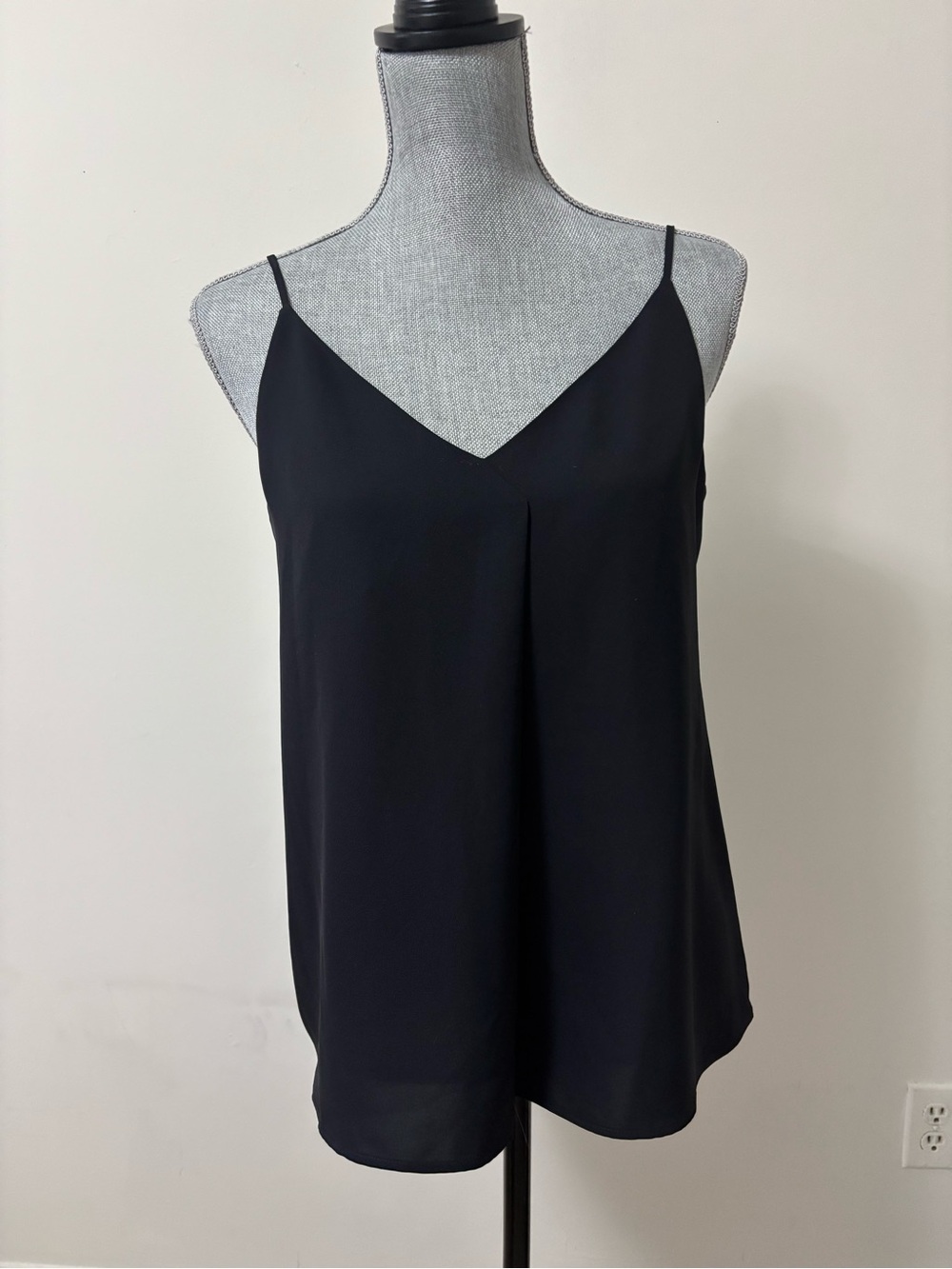 Uniqlo Black V-Neck Spaghetti Strap Drape Camisole